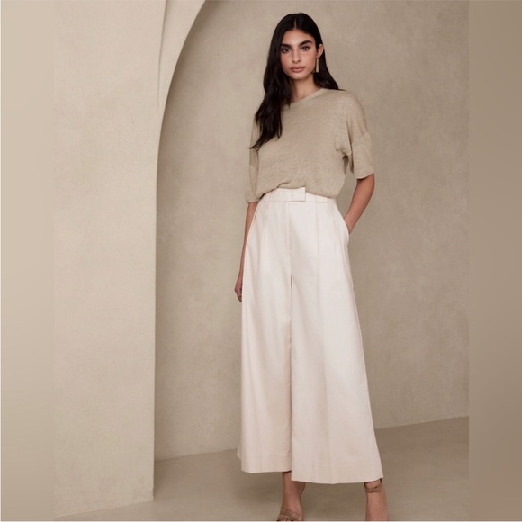 NWT! BANANA REPUBLIC TRANSITION CREAM WHITE CRUISE CROPPED PANT - MULTIPLE🌸 - Picture 1 of 4